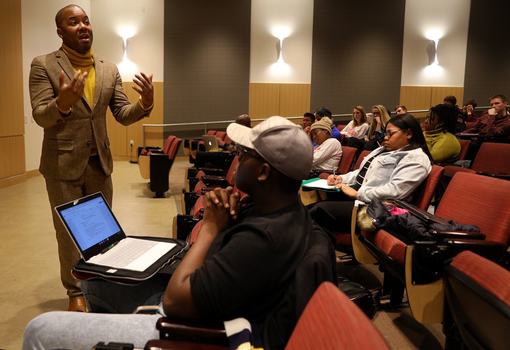 Undergrad course on Kanye West returns to WashU
